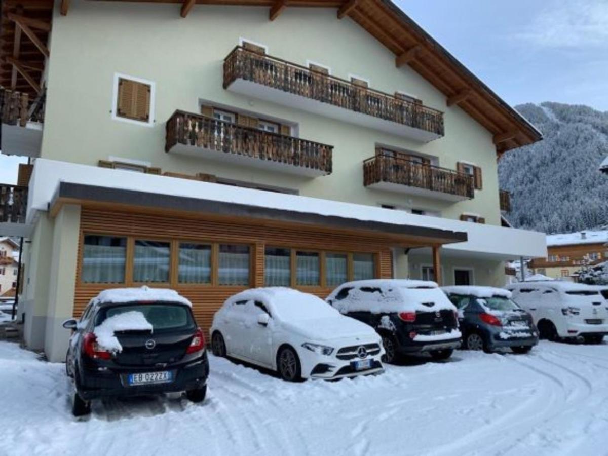 Ciasa De Rosa Appartement Pozza di Fassa Buitenkant foto