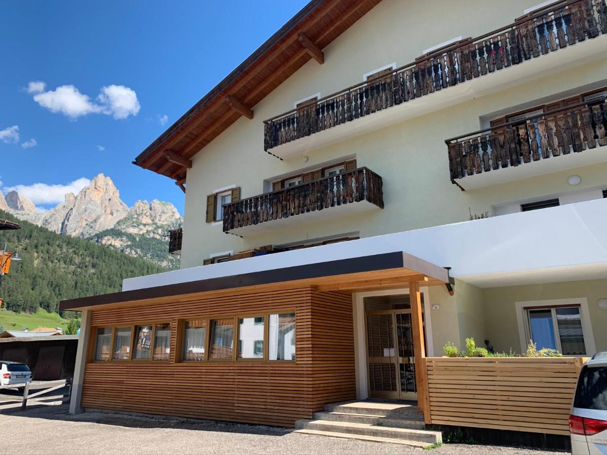 Ciasa De Rosa Appartement Pozza di Fassa Buitenkant foto